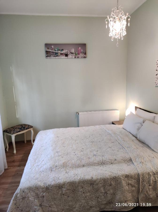 Boutigue City House With Terrace And Garden Free Parking Riga Esterno foto